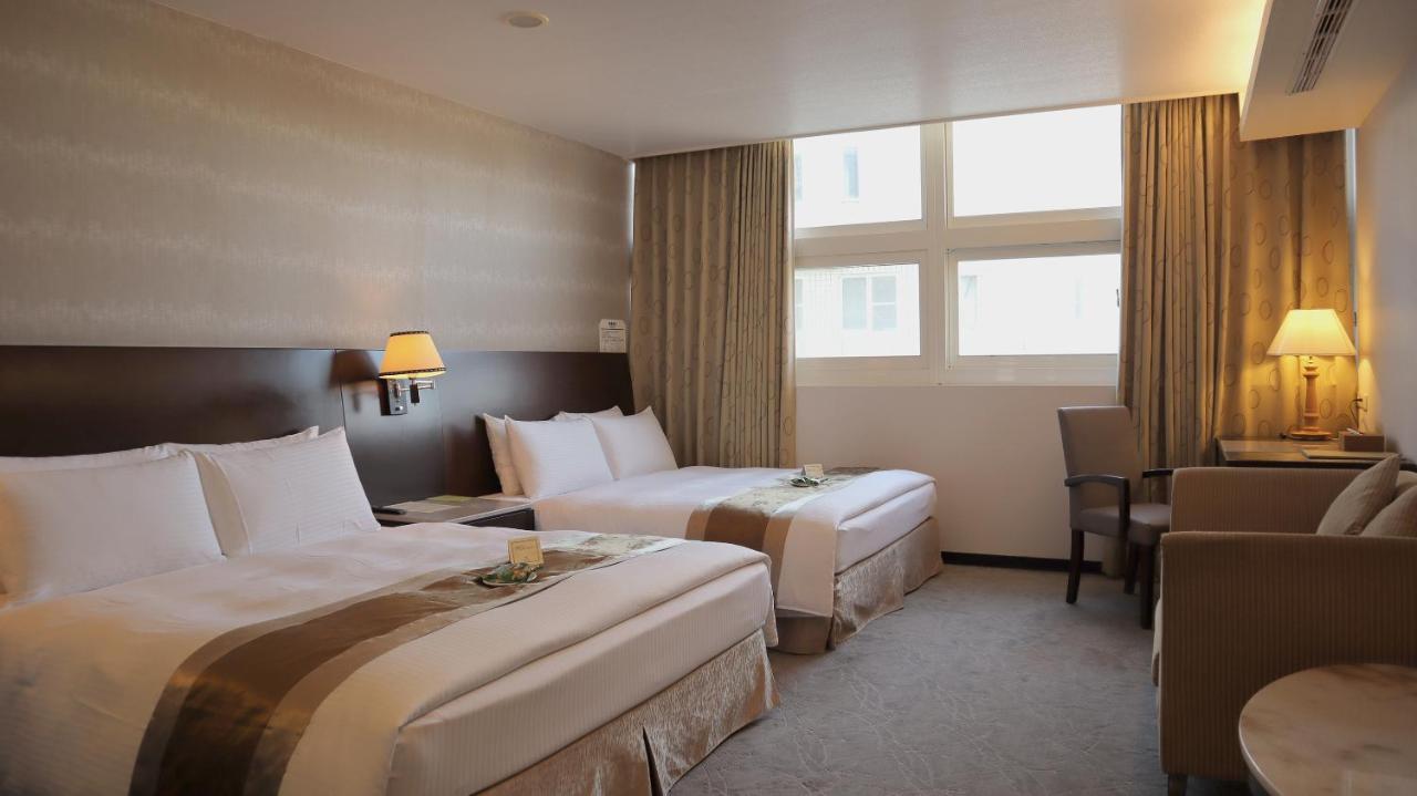 Ho Fong Business Stay Фэнъюань Экстерьер фото