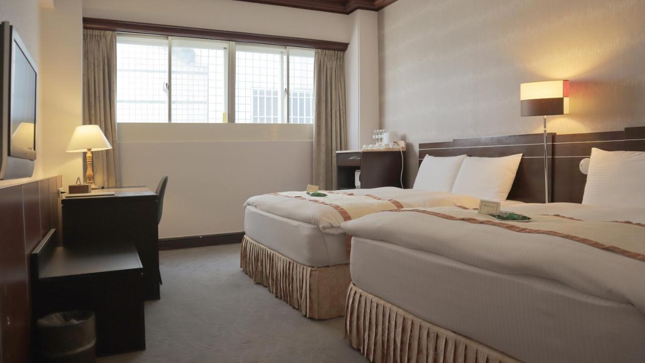 Ho Fong Business Stay Фэнъюань Экстерьер фото