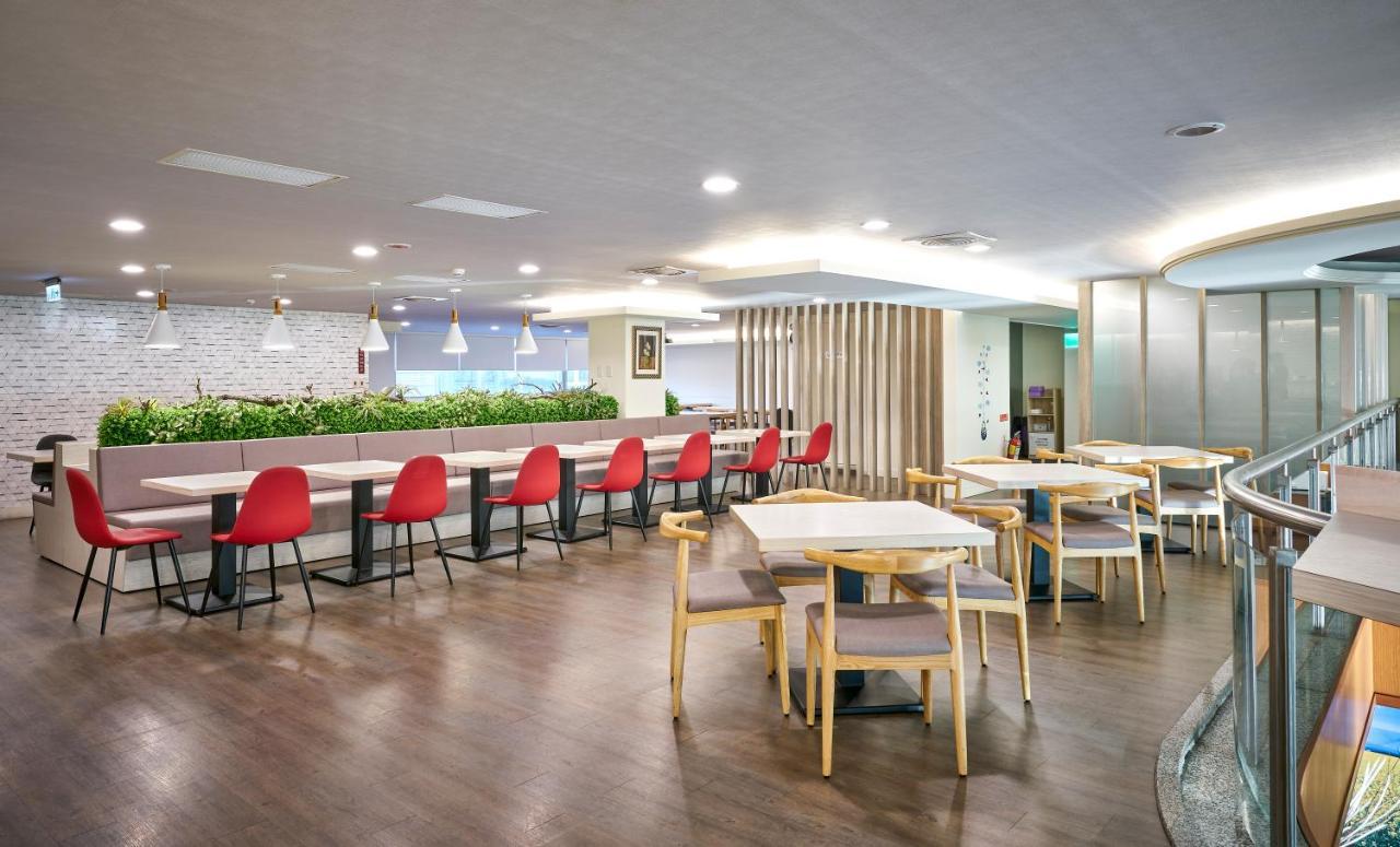 Ho Fong Business Stay Фэнъюань Экстерьер фото