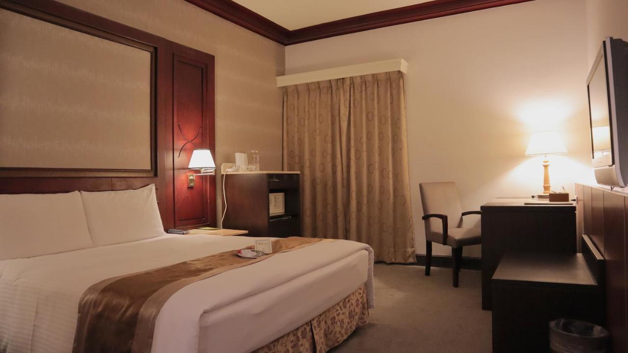 Ho Fong Business Stay Фэнъюань Экстерьер фото
