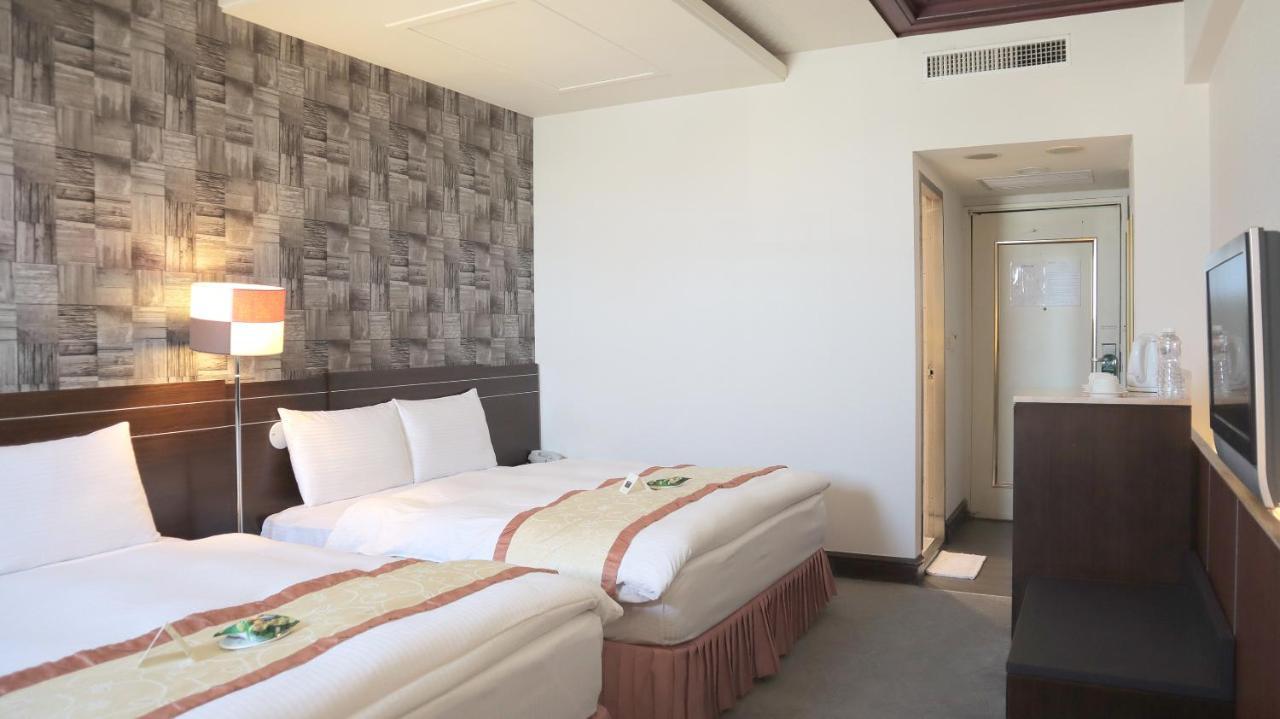 Ho Fong Business Stay Фэнъюань Экстерьер фото