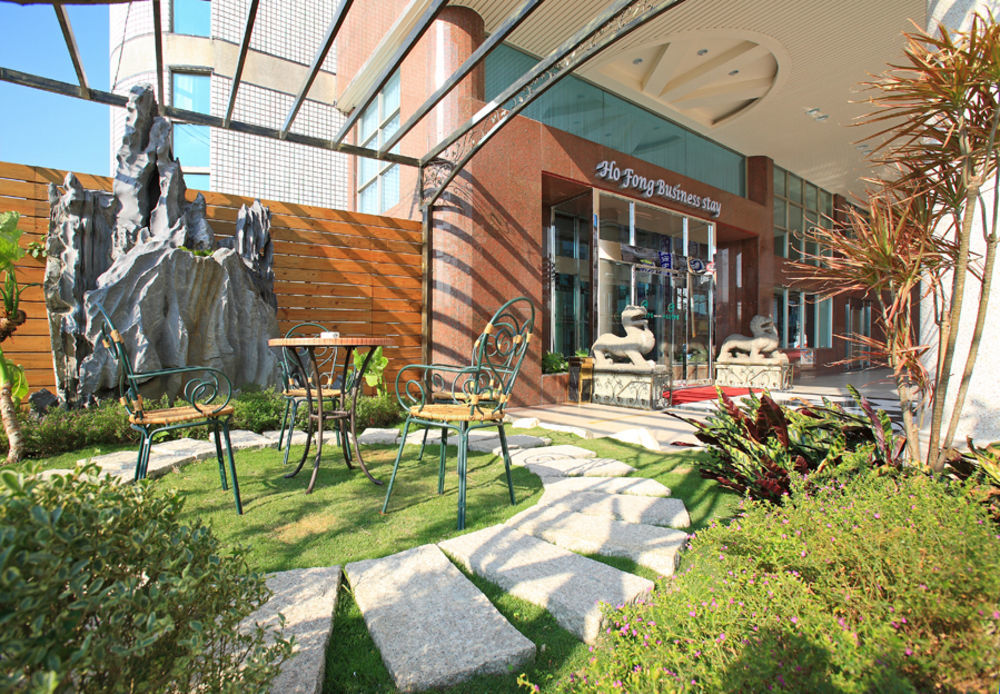 Ho Fong Business Stay Фэнъюань Экстерьер фото