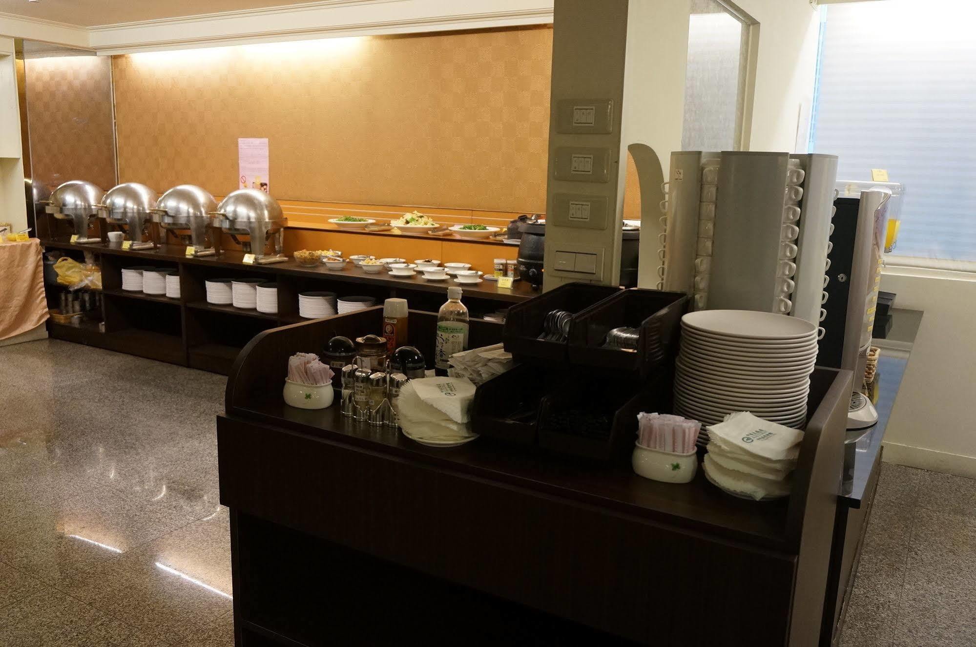 Ho Fong Business Stay Фэнъюань Экстерьер фото